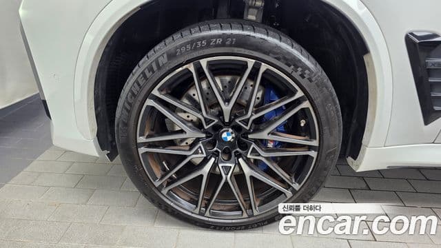 BMW X5M 2024 — Photo 6/33