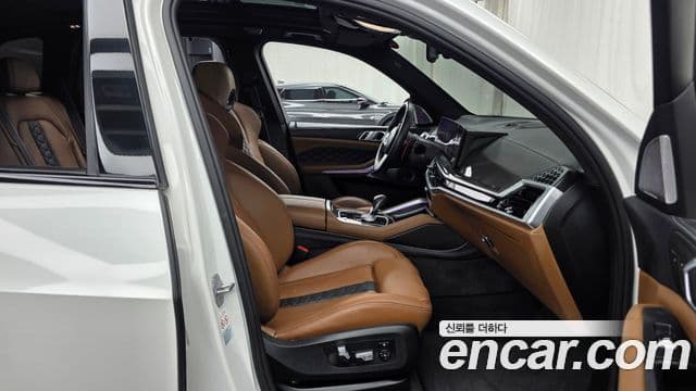 BMW X5M 2024 — Photo 7/33