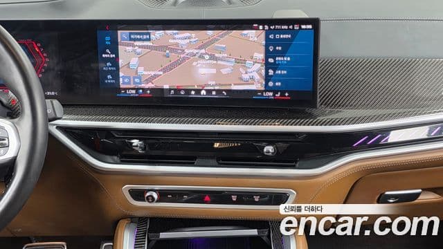 BMW X5M 2024 — Photo 30/33