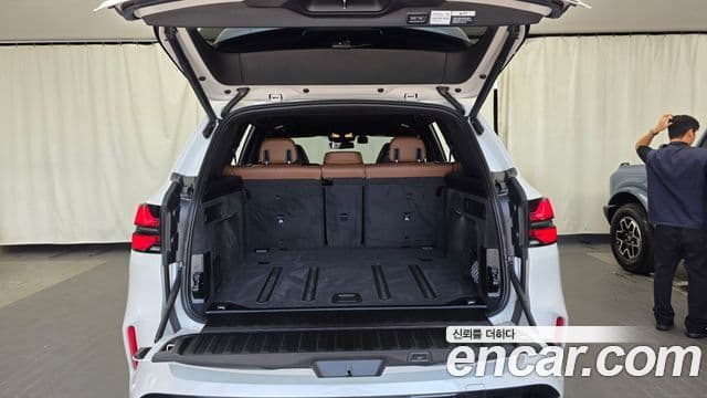 BMW X5M 2024 — Photo 13/33