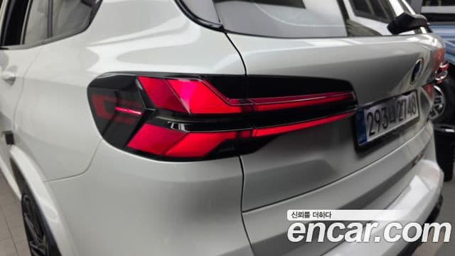 BMW X5M 2024 — Photo 32/33