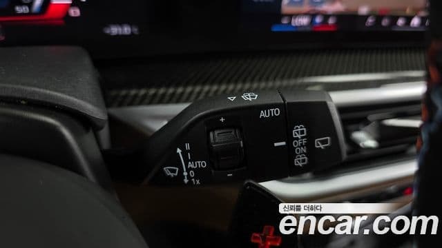 BMW X5M 2024 — Photo 26/33