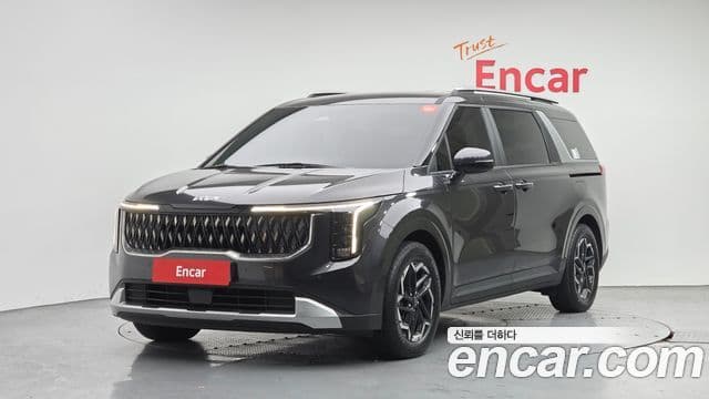 Kia Carnival 2024 — Фото 1/20