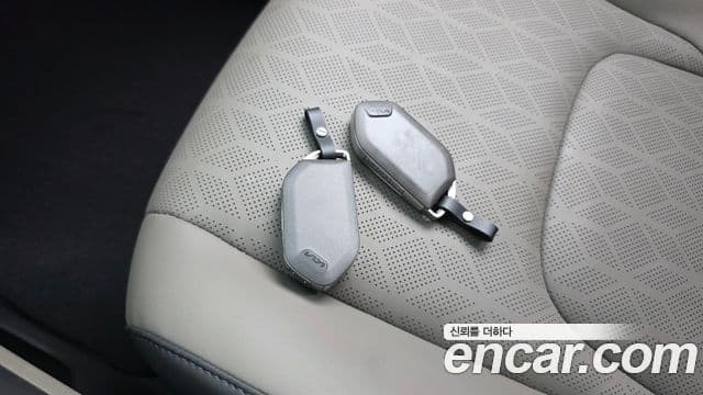 Kia Carnival 2024 — Фото 18/20