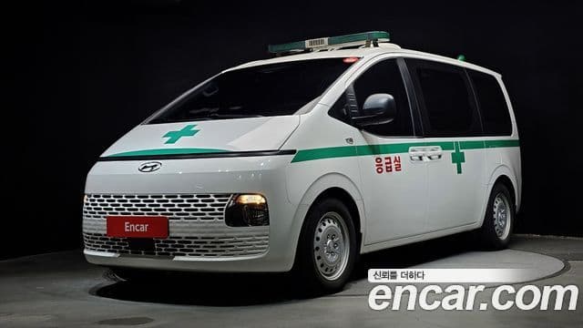 Hyundai Staria 2022 — ფოტო 6/30