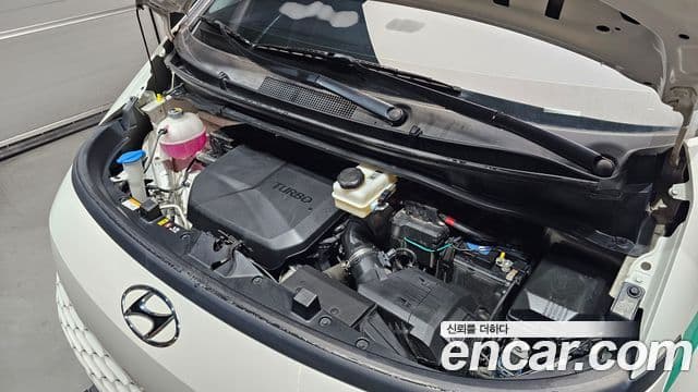 Hyundai Staria 2022 — ფოტო 27/30