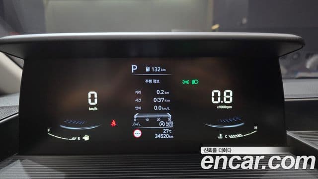 Hyundai Staria 2022 — ფოტო 26/30