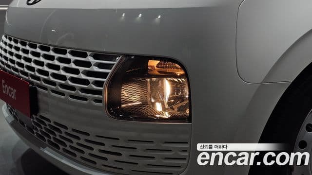 Hyundai Staria 2022 — ფოტო 14/30
