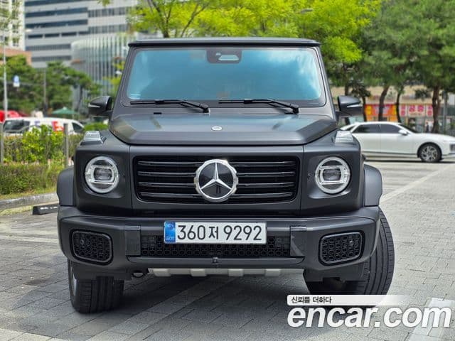 Mercedes-Benz G-Class 2025 — Photo 11/14