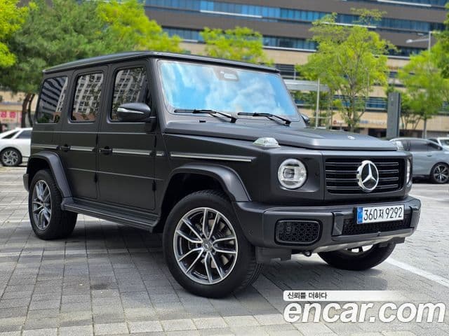 Mercedes-Benz G-Class 2025 — Photo 8/14