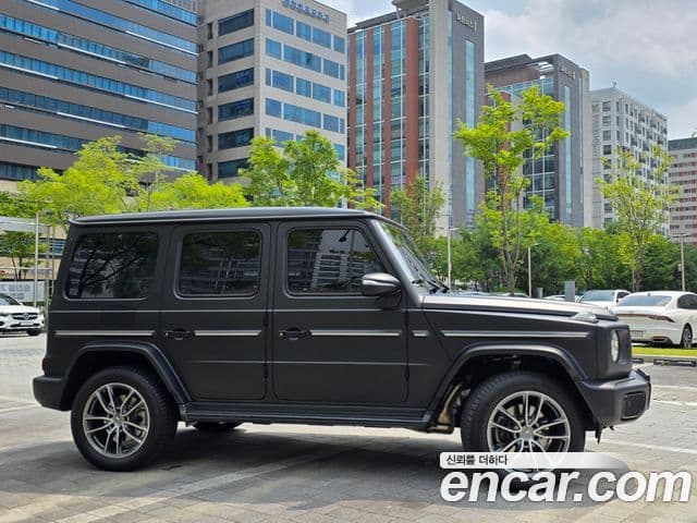 Mercedes-Benz G-Class 2025 — Photo 4/14