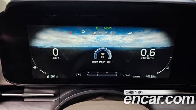 Kia Carnival 2021 — Фото 8/20