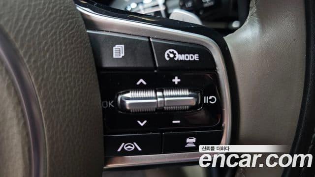 Kia Carnival 2021 — Фото 19/20