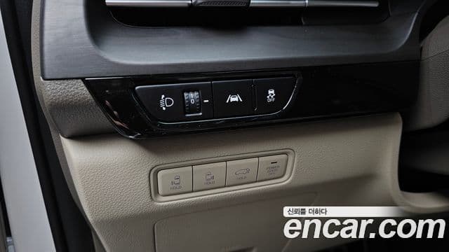 Kia Carnival 2021 — Photo 34/34