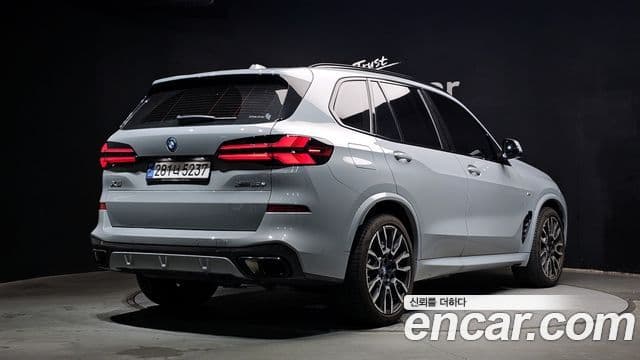 BMW X5 2025 — Photo 10/30