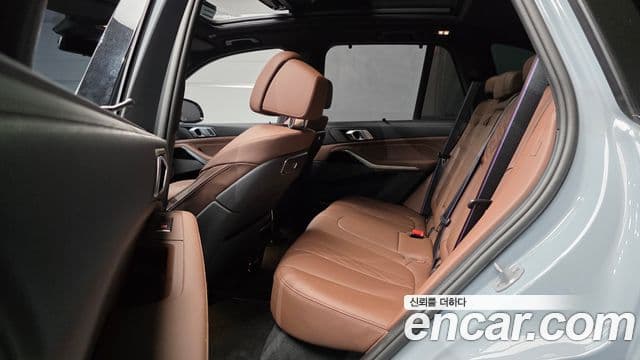 BMW X5 2025 — Photo 22/30