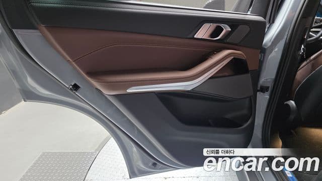 BMW X5 2025 — Photo 29/30