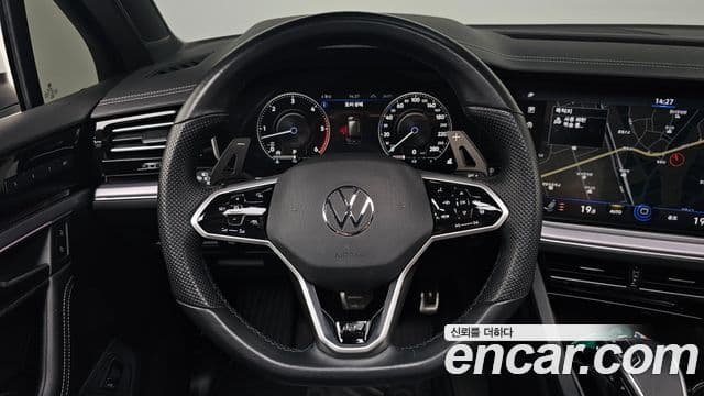 Volkswagen Touareg 2020 — Фото 13/20