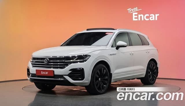 Volkswagen Touareg 2020 — Фото 1/20