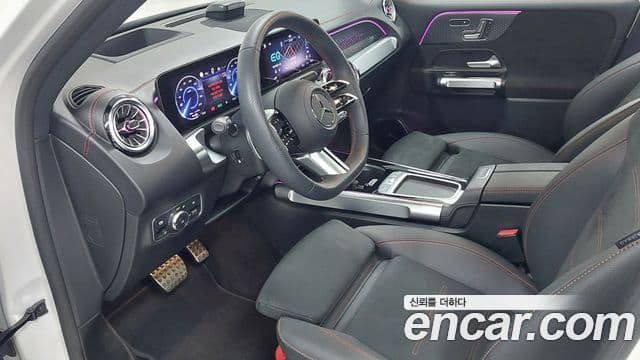 Mercedes-Benz EQB 2025 — ფოტო 14/18