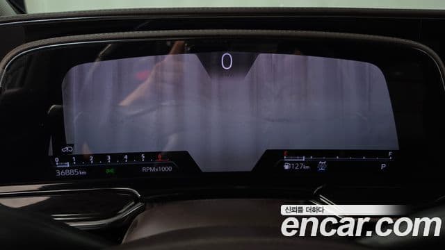 Cadillac Escalade 2022 — ფოტო 13/20