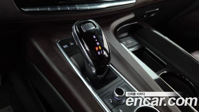 Cadillac Escalade 2022 — ფოტო 6/20