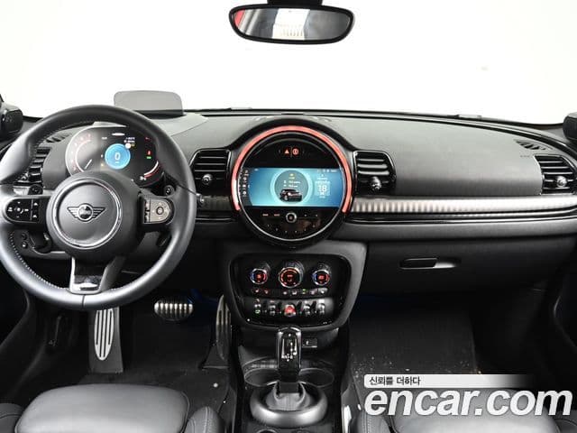 Mini Cooper S Clubman 2023 — Фото 10/20
