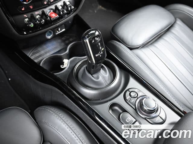 Mini Cooper S Clubman 2023 — Фото 7/20