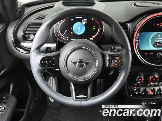 Mini Cooper S Clubman 2023 — Фото 13/20