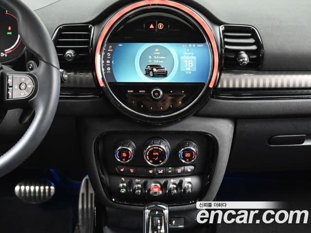 Mini Cooper S Clubman 2023 — Фото 14/20