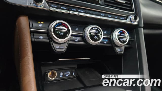 Genesis G70 2018 — Şəkil 24/32