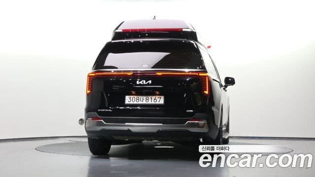 Kia Carnival 2024 — ფოტო 14/33