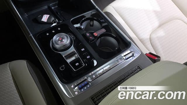Kia Carnival 2024 — ფოტო 9/33