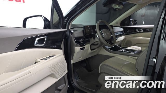 Kia Carnival 2024 — Photo 30/33