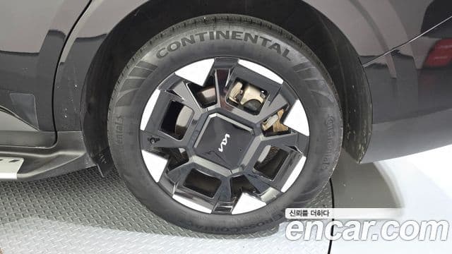 Kia Carnival 2024 — Photo 18/33