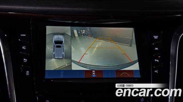 Cadillac Escalade 2018 — Фото 13/20