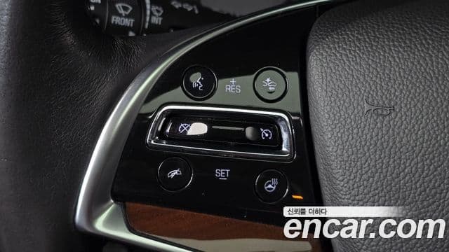 Cadillac Escalade 2018 — Фото 14/20