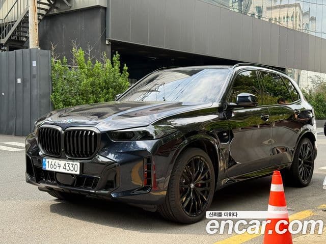 BMW X5 2025 — Photo 2/9