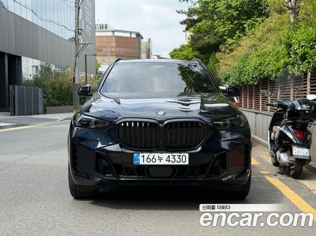 BMW X5 2025 — Photo 3/9