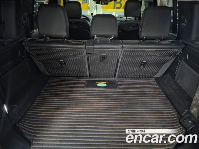 Land Rover Defender 2020 — Photo 11/20