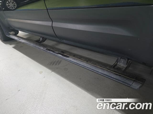 Land Rover Defender 2020 — Photo 17/20
