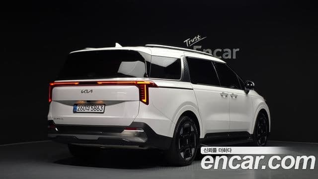 Kia Carnival 2024 — Фото 2/20