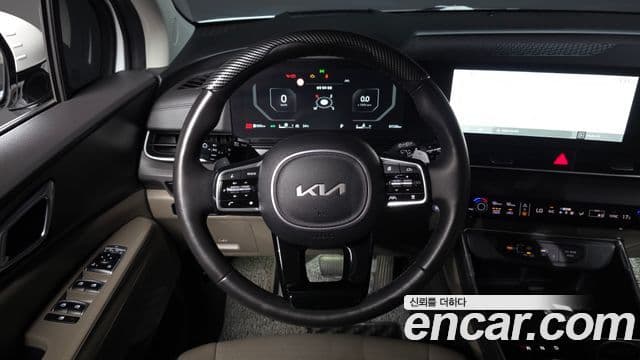 Kia Carnival 2024 — Фото 13/20