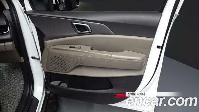 Kia Carnival 2024 — Şəkil 13/33