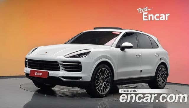 Porsche Cayenne 2023 — Photo 8/41