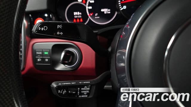 Porsche Cayenne 2023 — Photo 35/41