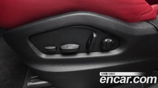 Porsche Cayenne 2023 — Photo 39/41
