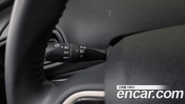 Toyota Prius 2018 — Şəkil 14/30