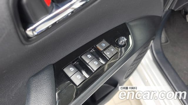 Toyota Prius 2018 — Şəkil 22/30