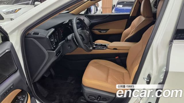 Lexus NX350h 2025 — Photo 10/20